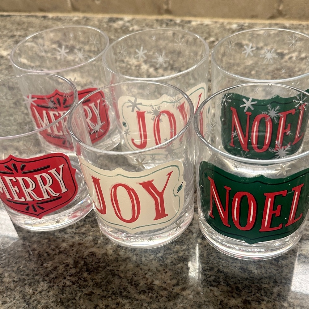 Wondershop Christmas Drinking Cup Set